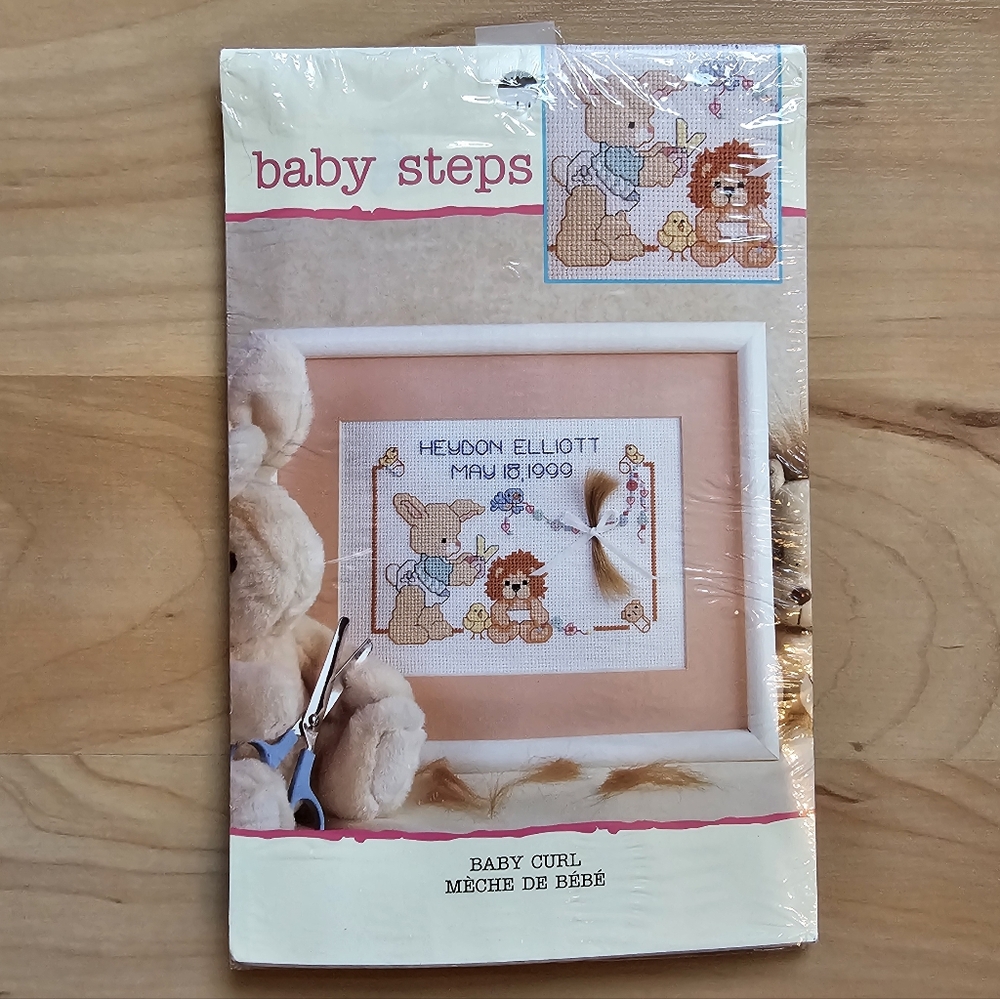 Leisure Arts Cross Stitch Kit "Baby Curl"